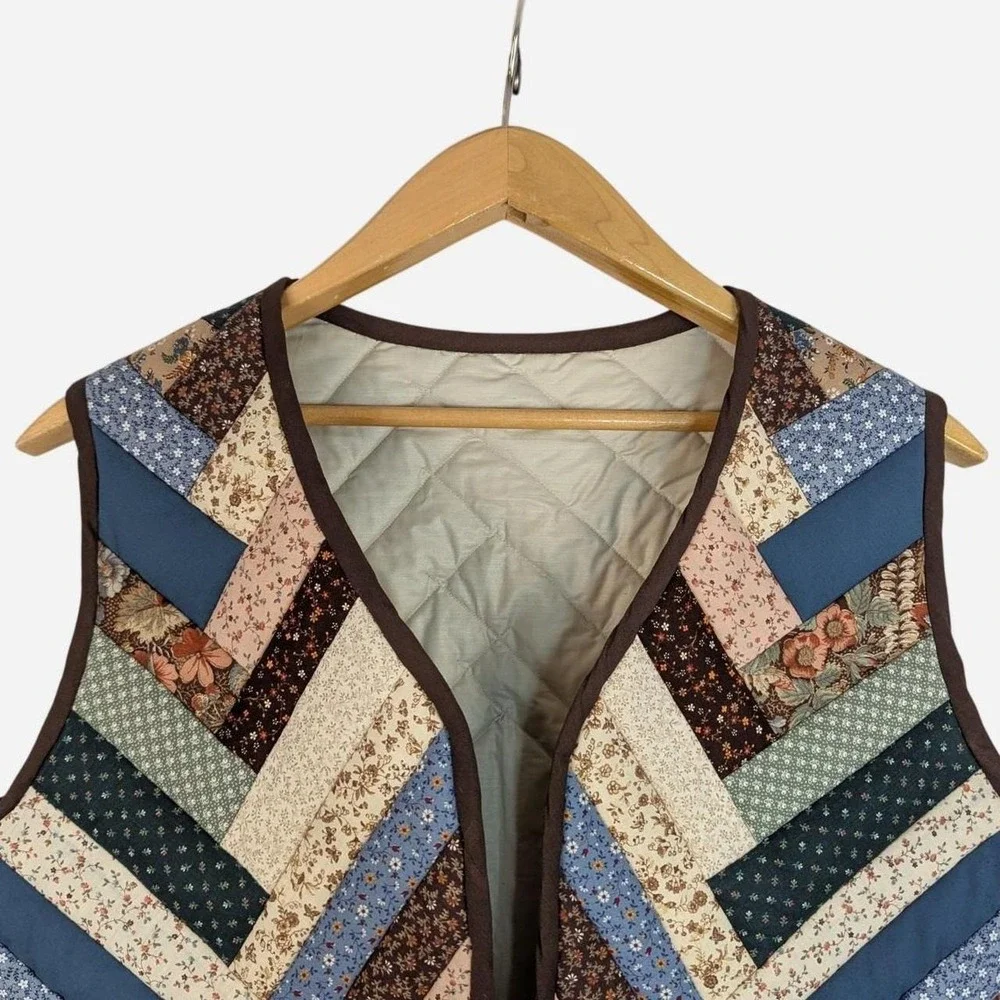 Vintage Handmade Quilted Patchwork Calico Vest Cottagecore Large